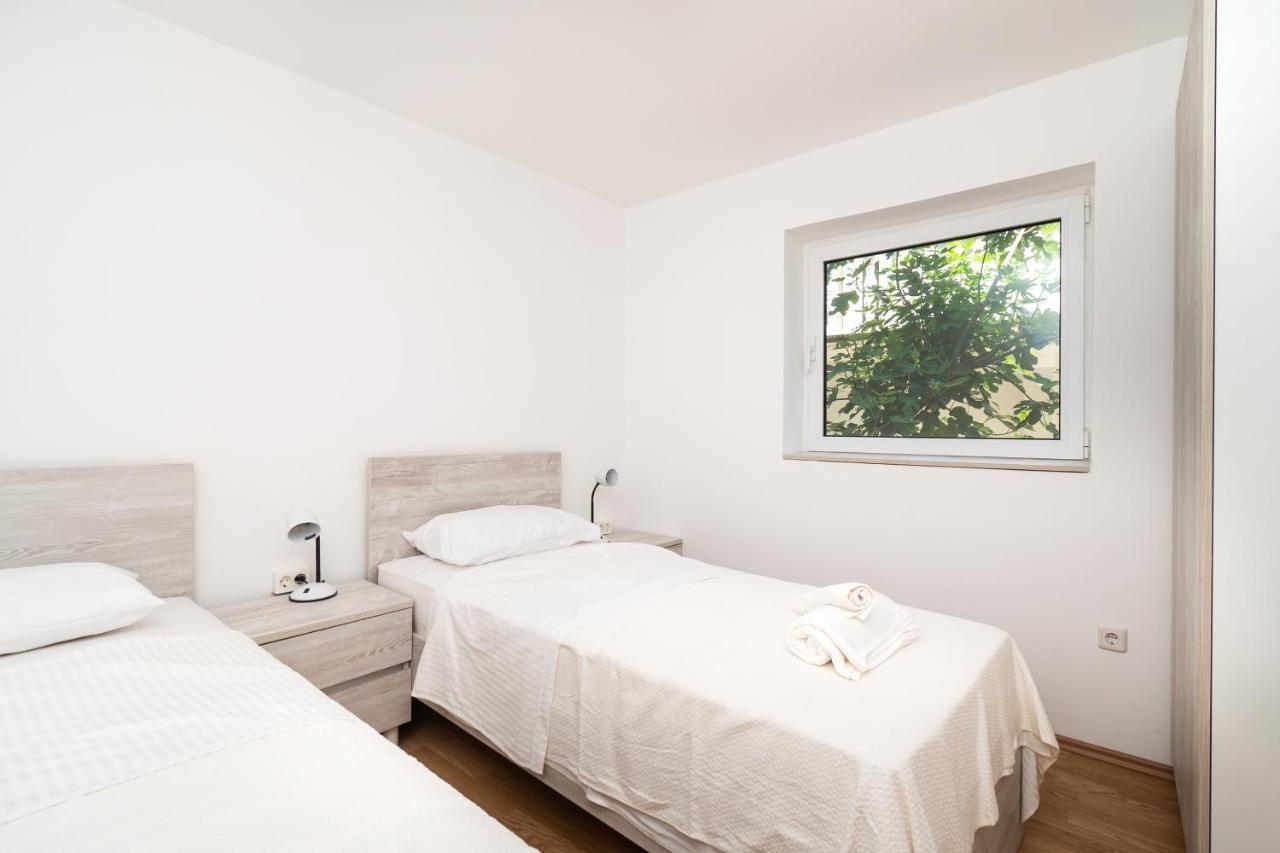Rimagis Apartments Zaboric Esterno foto